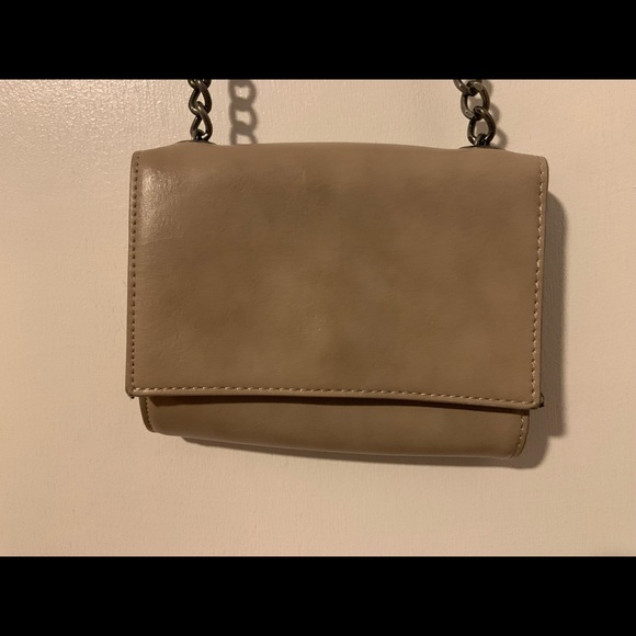 Satchel - Picture 2 of 3